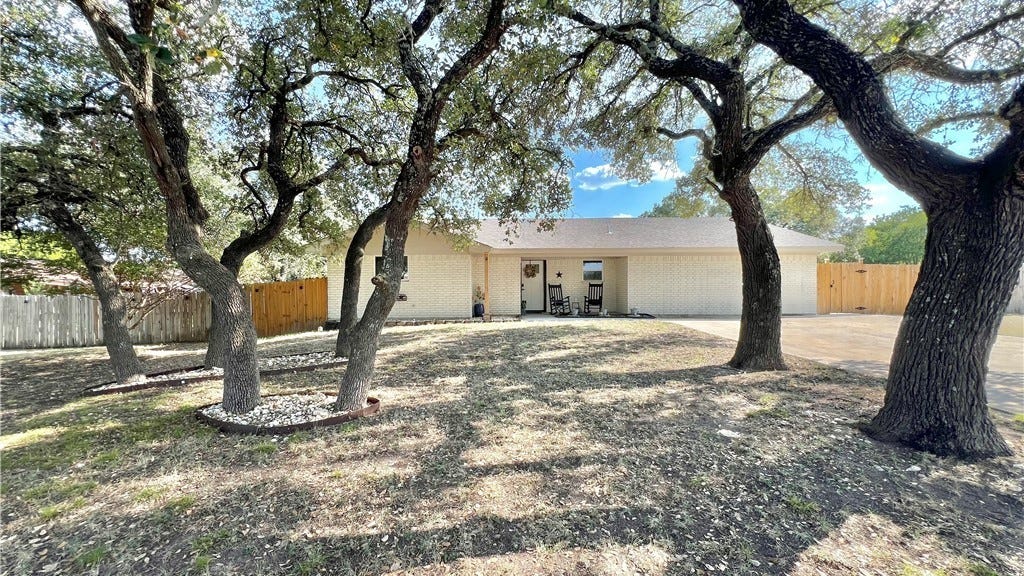 2109 Urbantke Ln  