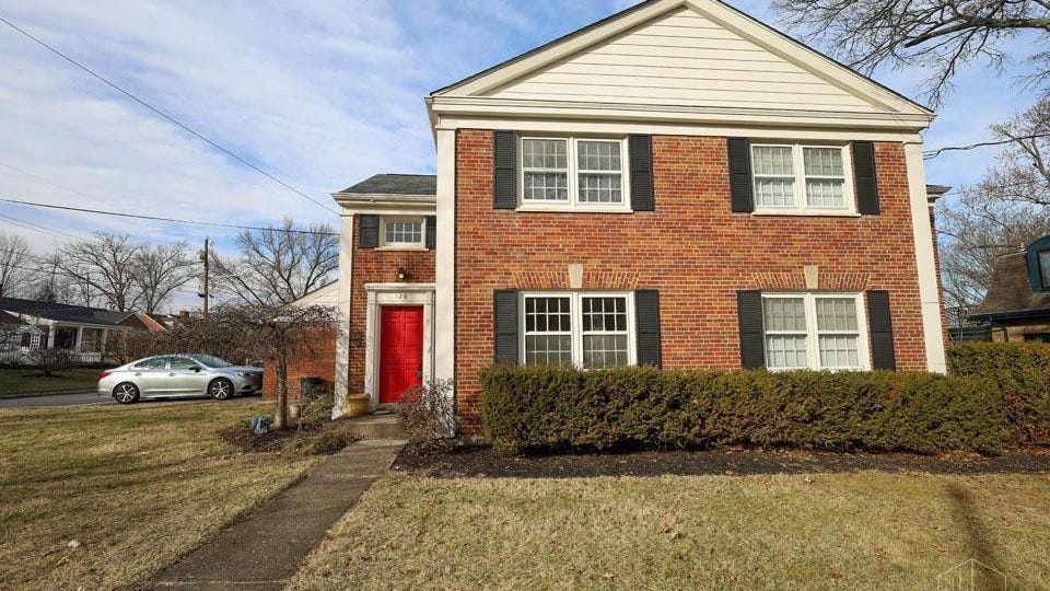 128 Frst Ave  