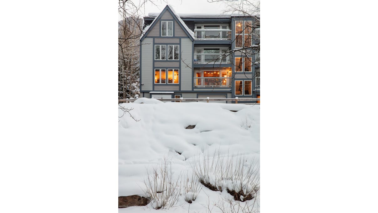 916 E Hopkins Avenue, Apt 104, Aspen, CO 81611 Apartment for Rent