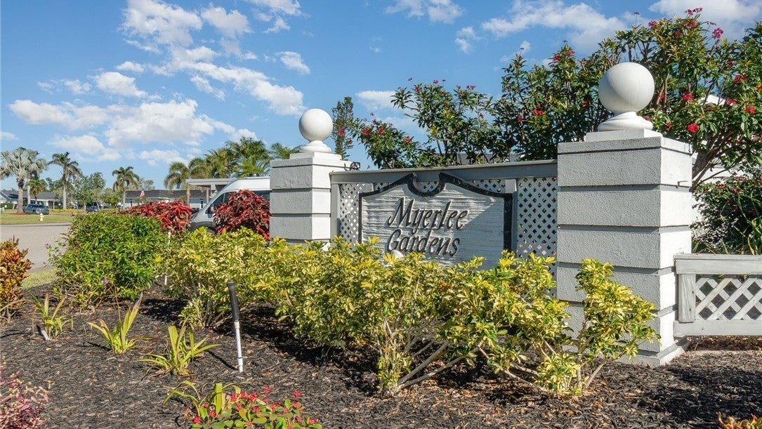 6836 Sandtrap Dr Unit 3