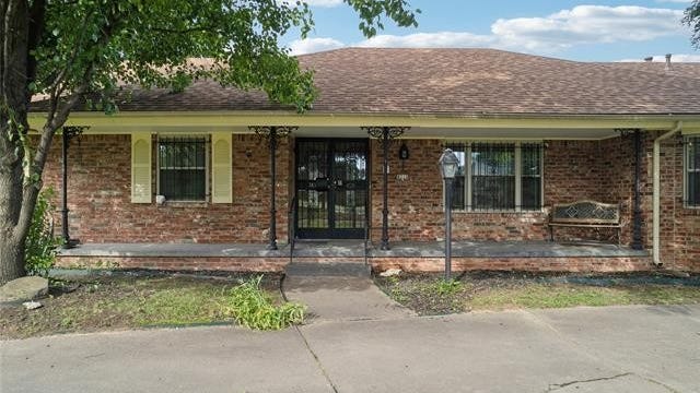 4710 S Knoxville Ave  