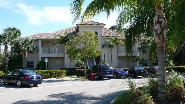 8913b Sandshot Ct  