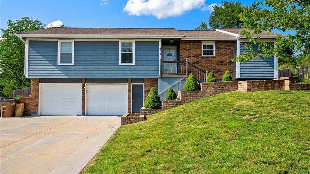 612 Loran Ln  