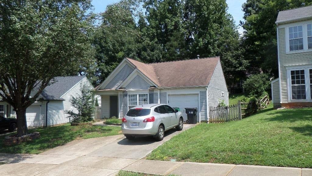 1438 Chimney Rock Ct  