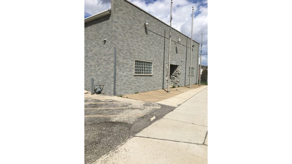 2817 Saint Charles Rd