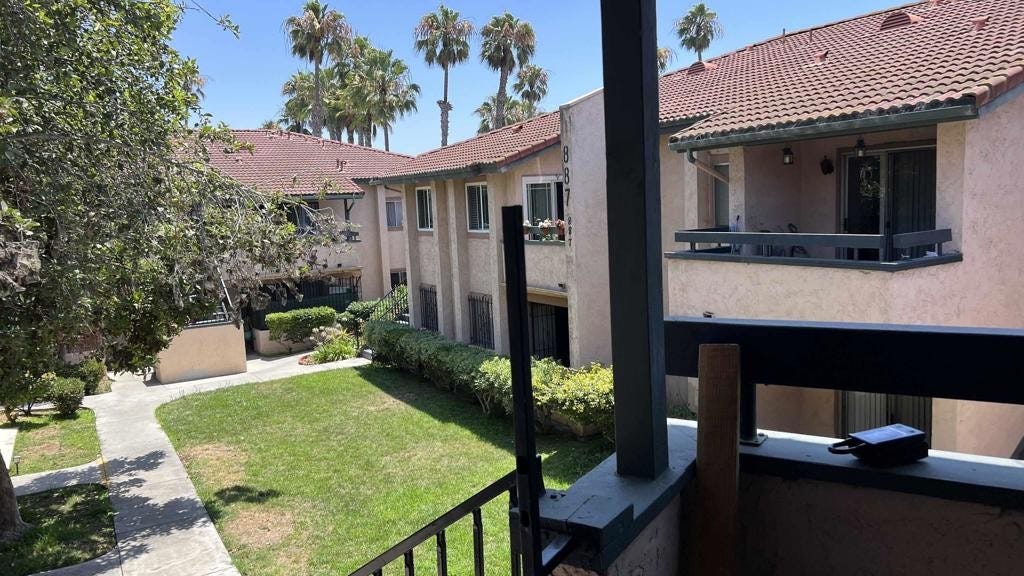 883 W San Ysidro Boulevard, Apt 2, San Ysidro, CA 92173 Apartment for