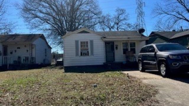 5104 Alpha St  