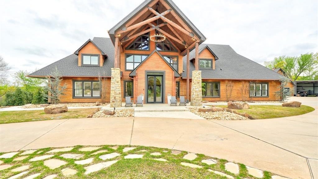 5616 N New Canaan Rd  