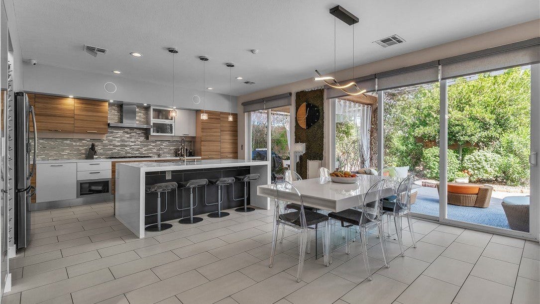 556 Caribbean Palm Dr