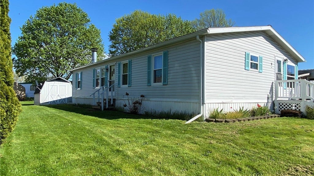 9 Doris Ln  