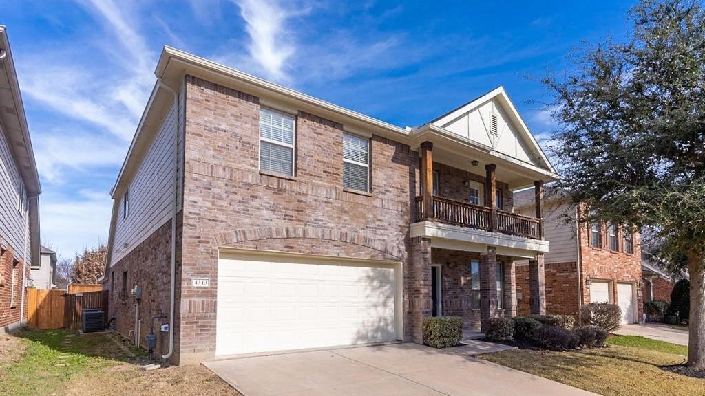 4313 Summer Star Ln