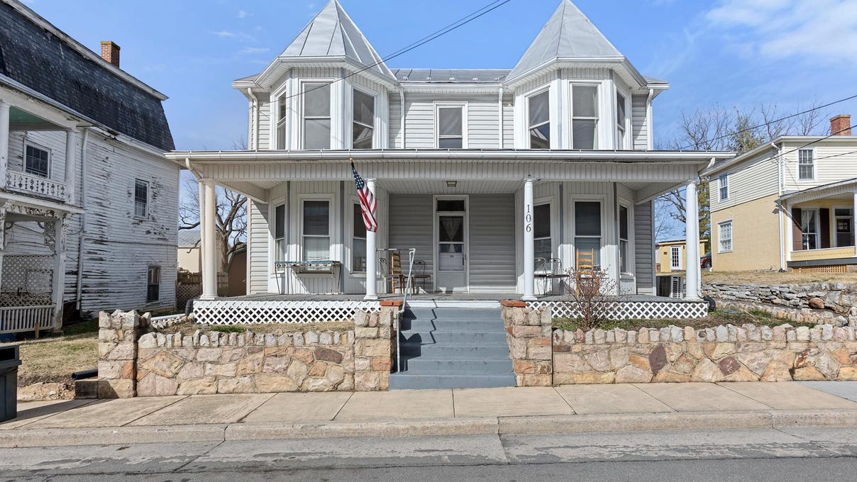 106 N MAIN STREET, EDINBURG, VA 22824 House for Rent