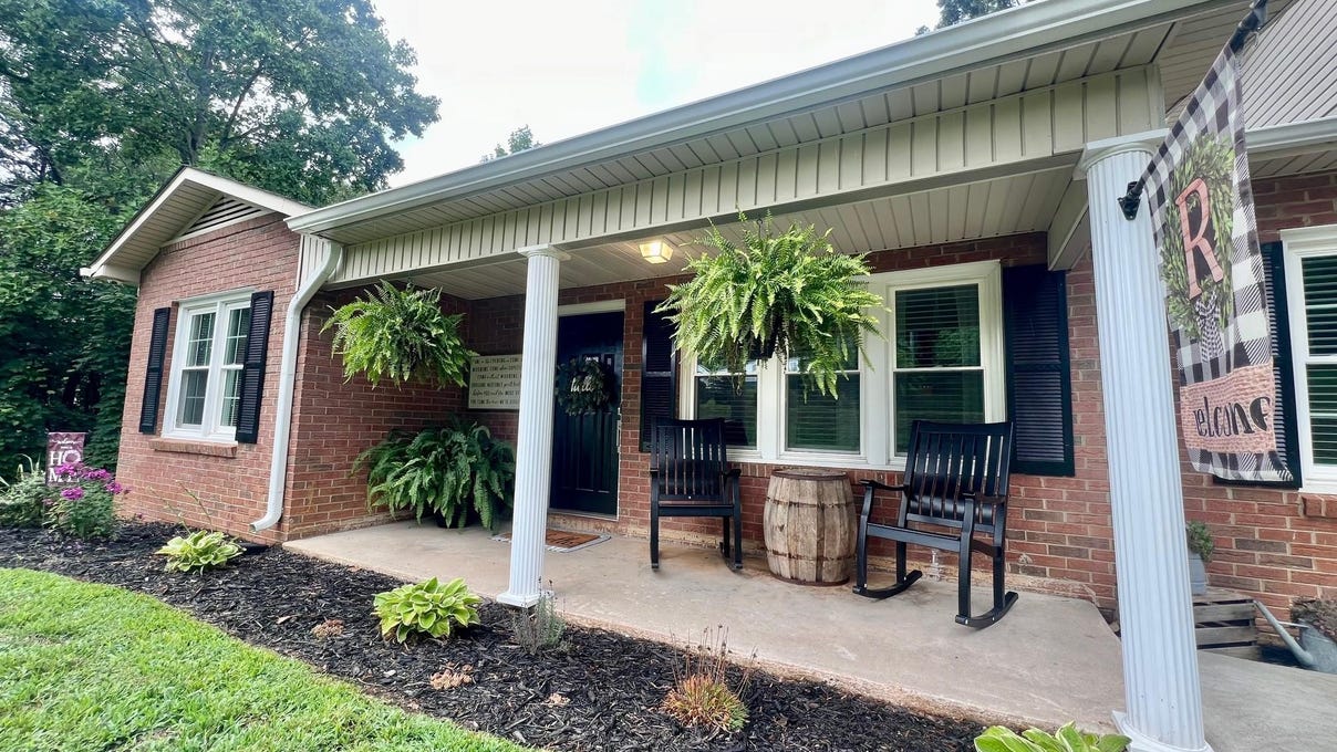 469 Radio Rd  
