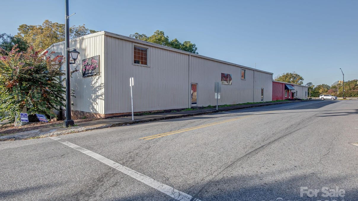 301 S Battleground Ave  