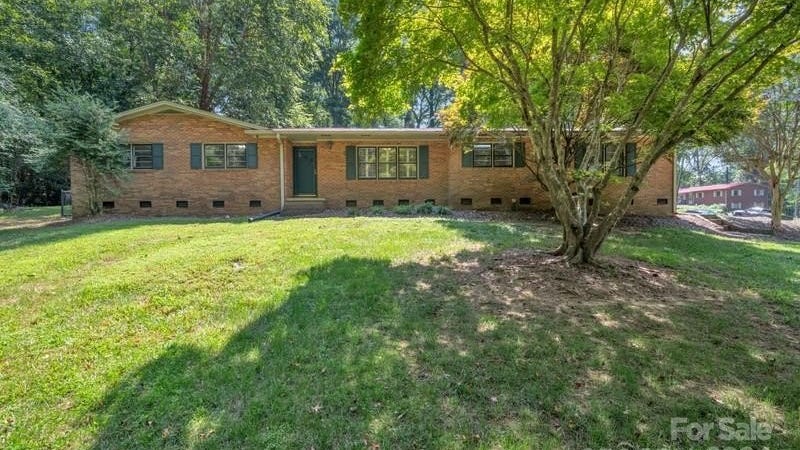 276 Oscar Rd  