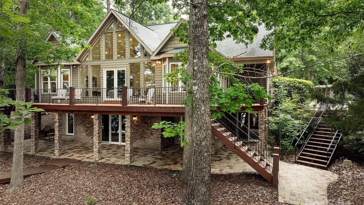 578 Deerfield Rd  