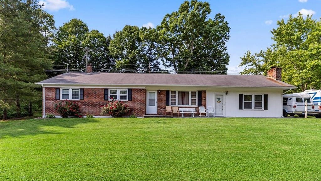 386 Bluestone Loop Rd  