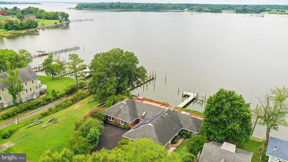 101 Dogwood Dr  