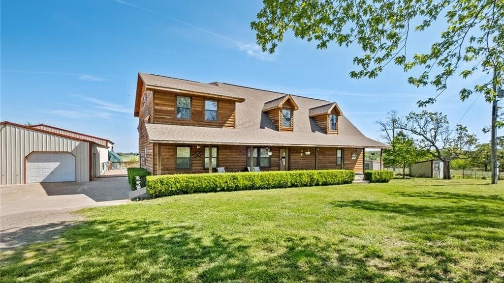472637 E 660 RD  