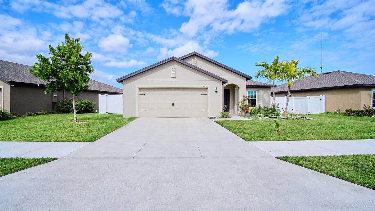 5531 Imagination Drive, Fort Pierce, FL 34947 House for Sale