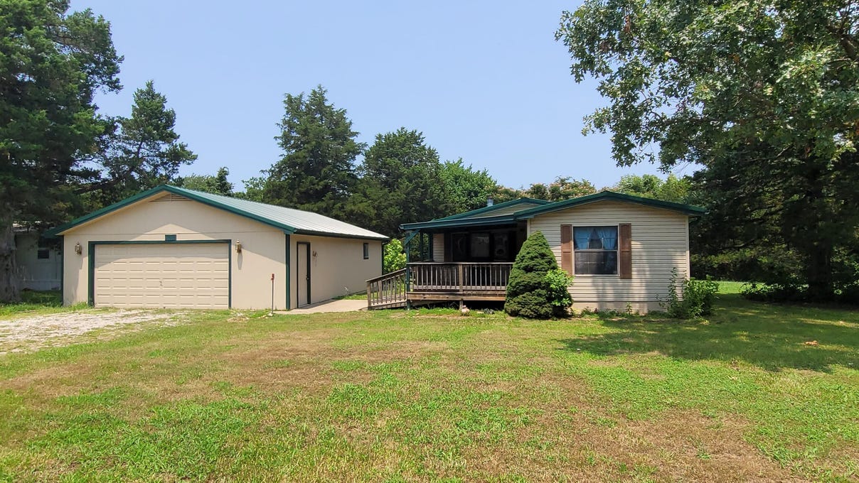 23821 Oakwood Ter  