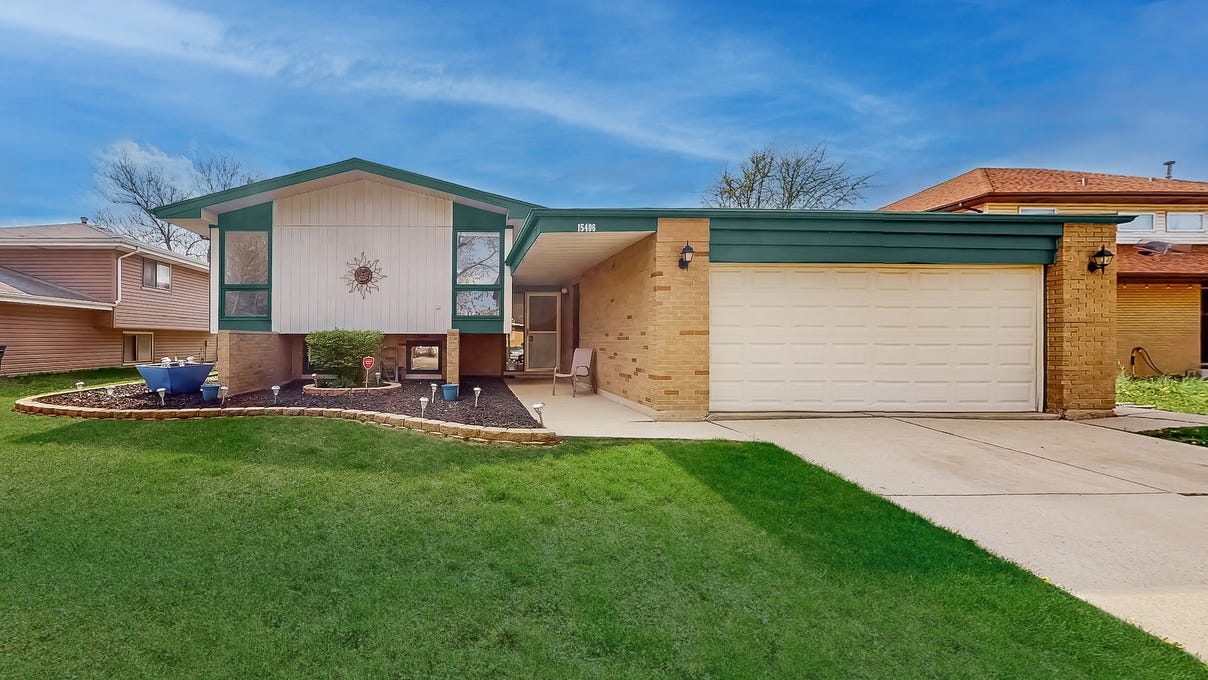 15406 Michaele Drive, Oak Forest, IL 60452 House for Sale realestate