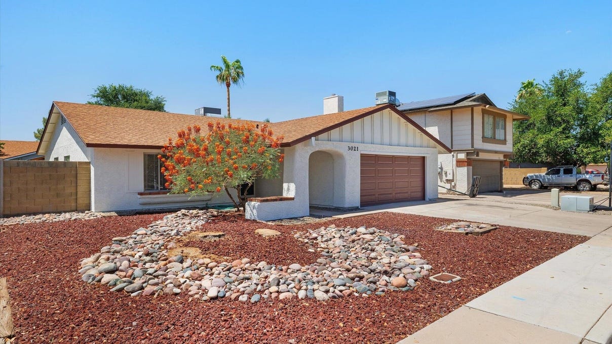 3021 E Harmony Cir  