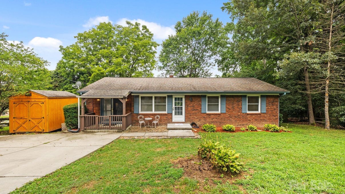 118 Loop Rd  