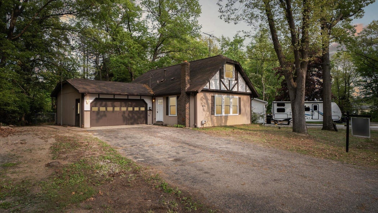 11665 Bradley Drive, Jerome, MI 49249 House for Sale