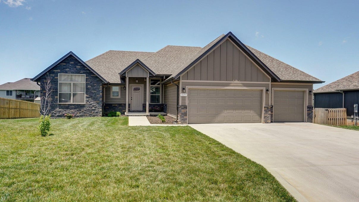 1077 S Gettysburg Lp  