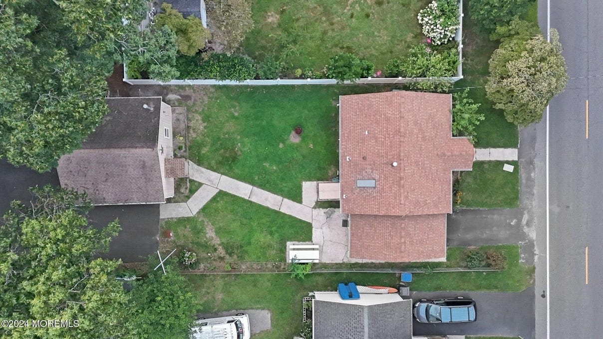 1697 W PRINCETON AVE