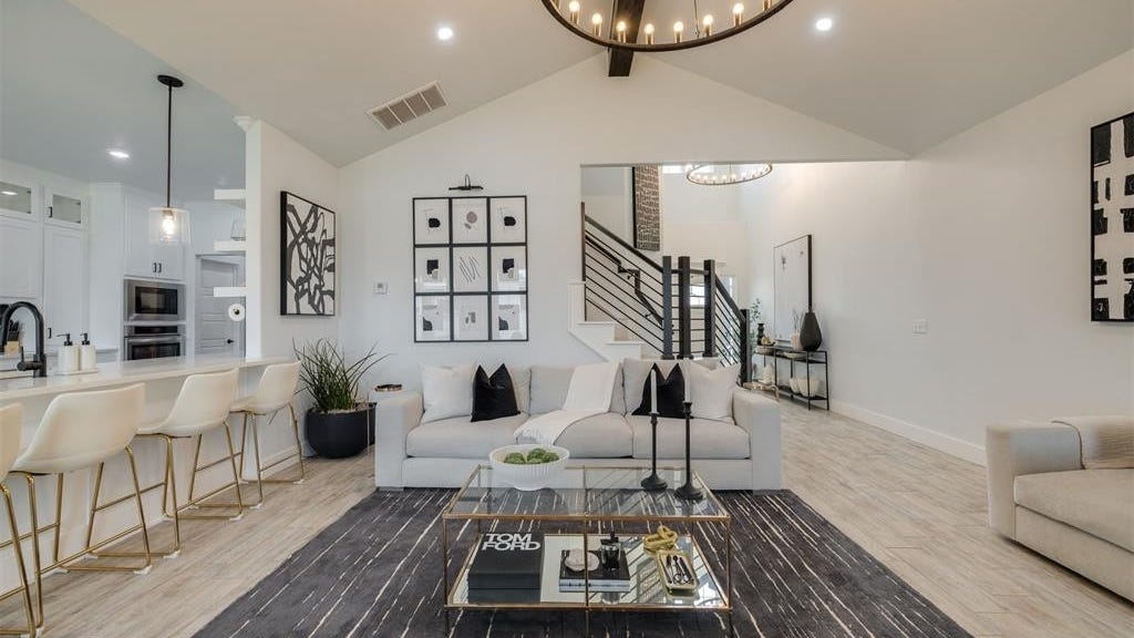 17800 Macarthur Park Rd  