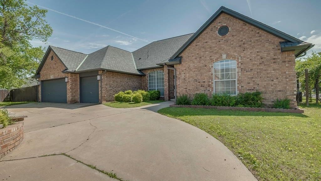 12512 Lorien Way  