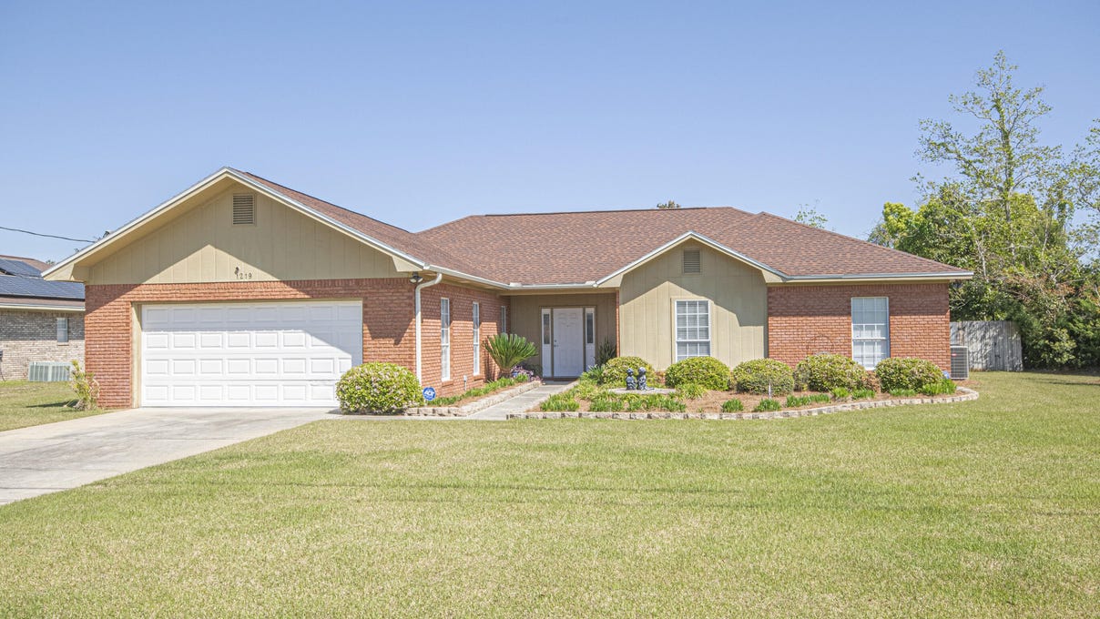 1203 NEW HAMPSHIRE AVE  