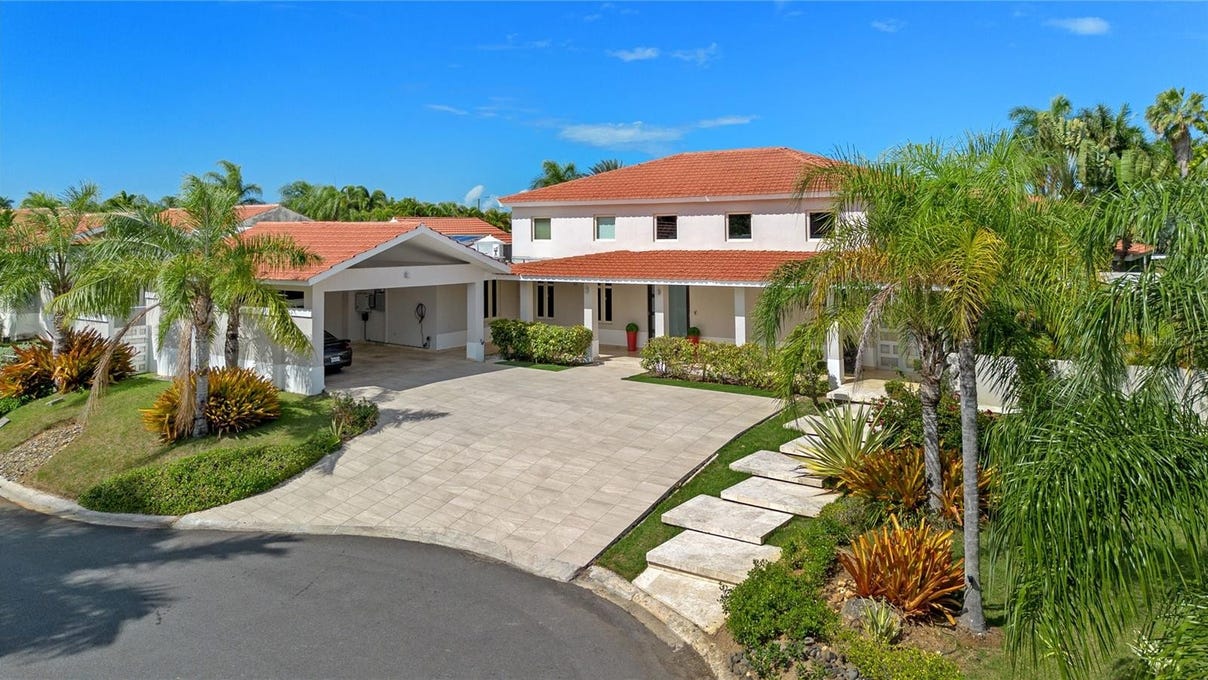 247 CAMINO DEL FLAMBOYAN