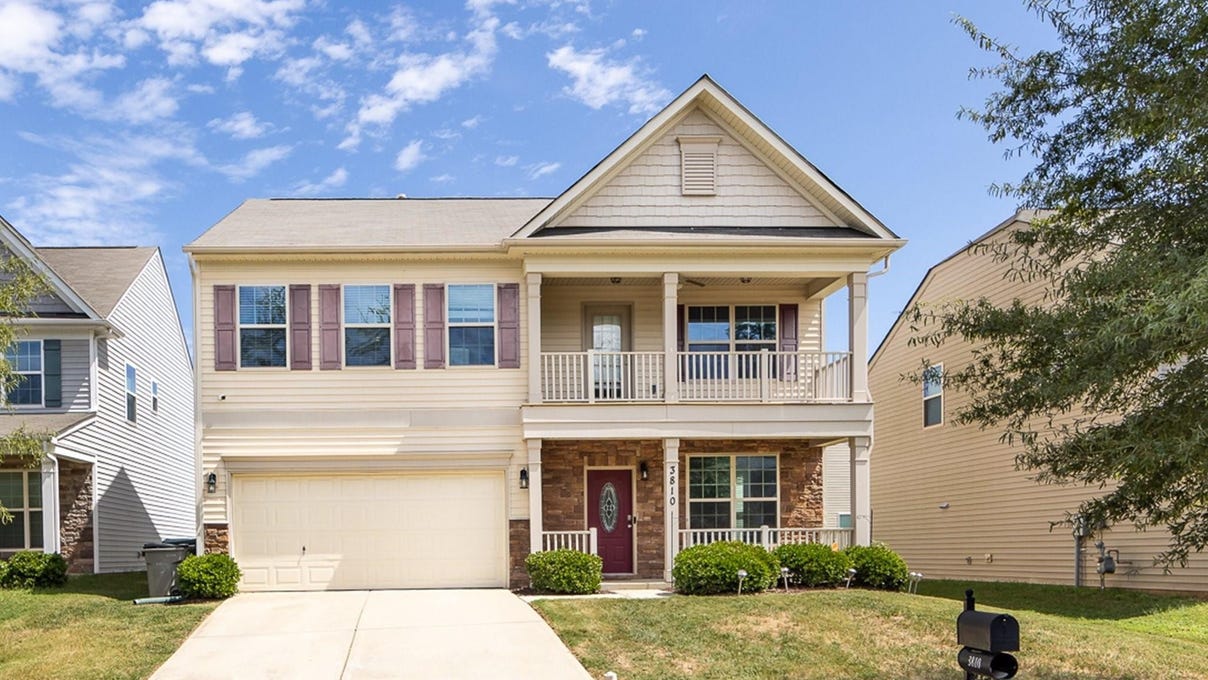 3810 Port Richmond Ave  