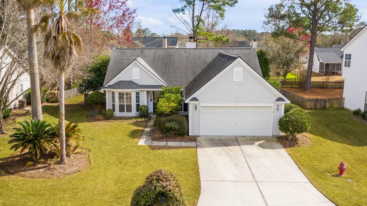 2585 Palmetto Hall Boulevard, Mount Pleasant, SC 29466 House for Sale