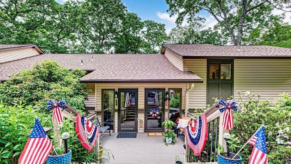 802 Highlands Mountain Clb Dr  