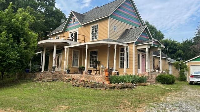 3075 Sawmill Rd  