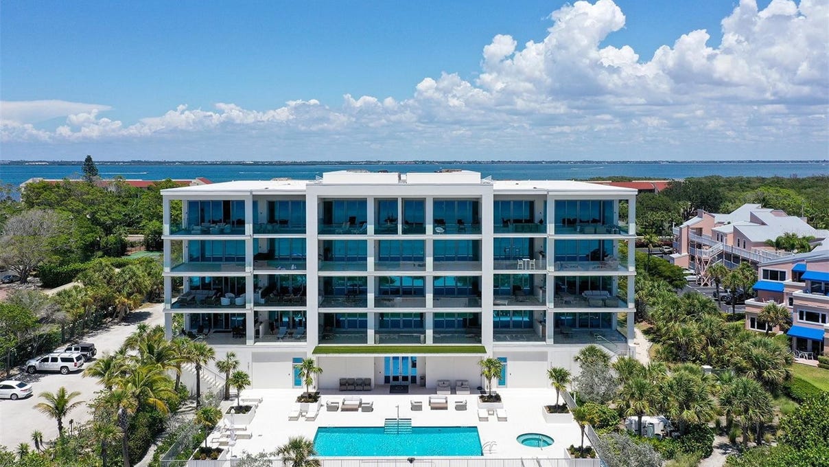 4765 GULF OF MEXICO DR  