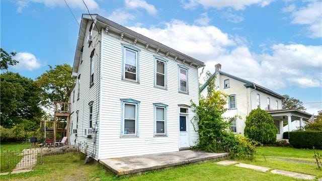 981 Gravel Pike  