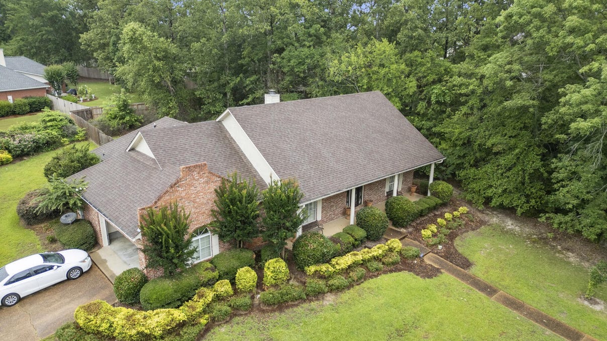 501 Castlewoods Blvd  