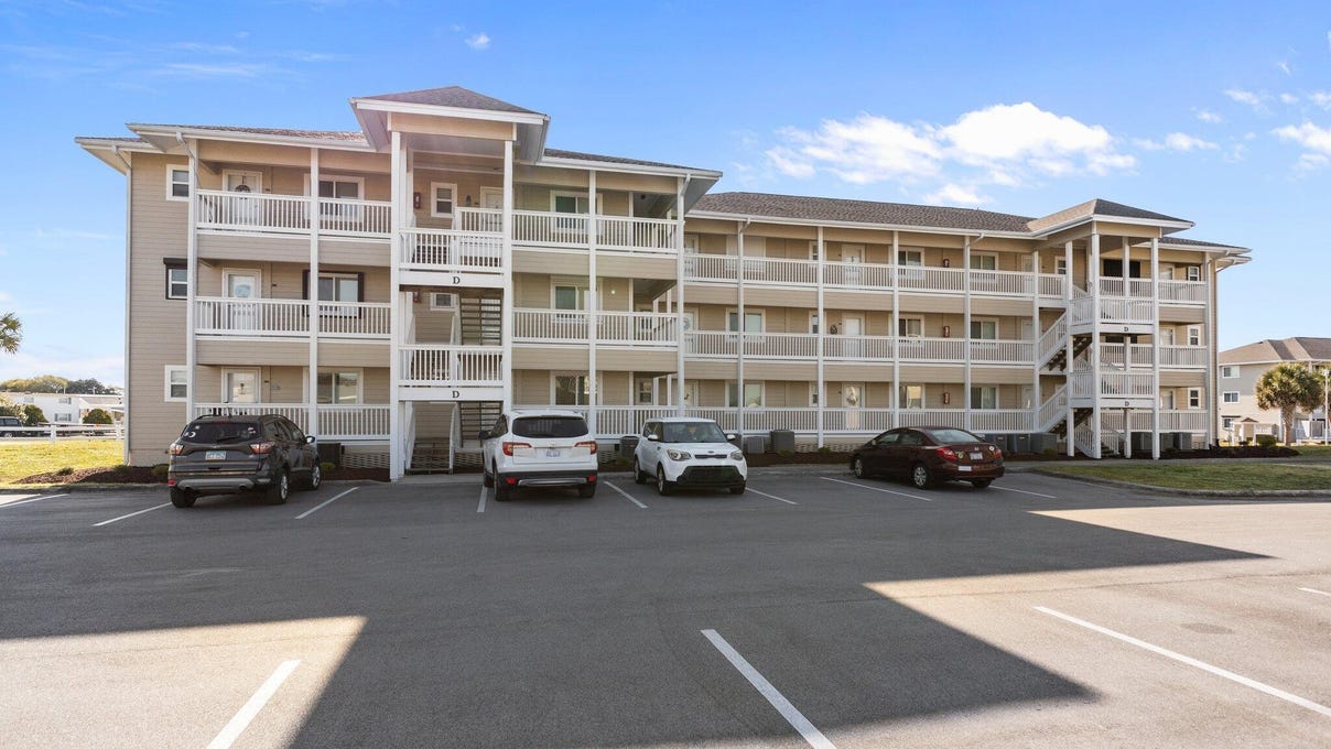 650 Cedar Point Boulevard, Apt D24, Cedar Point, NC 28584 Apartment for