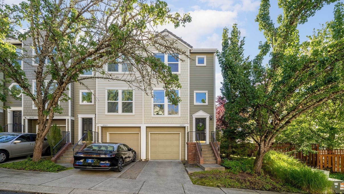 10151 NW WILSHIRE LN  