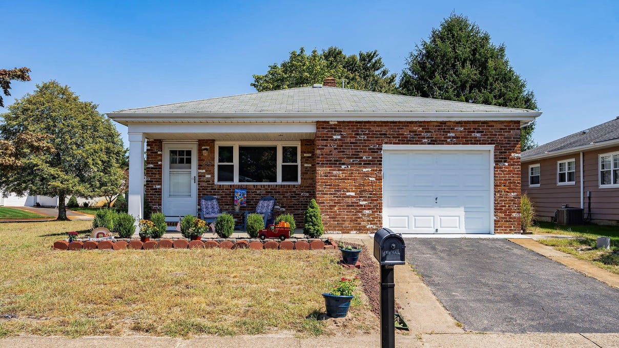 185 Bonaire Dr  