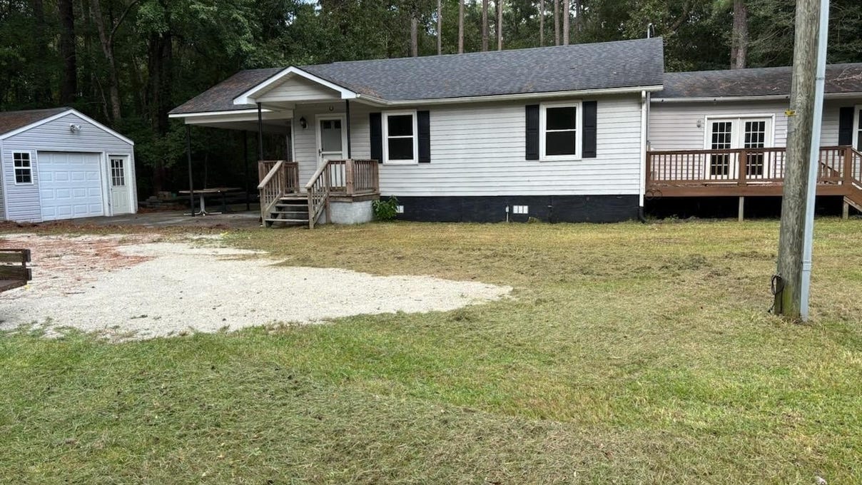 9945 Nc Highway 53 E  