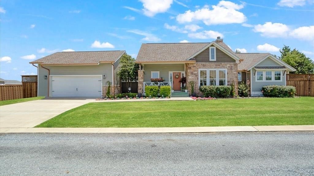 172 Whispering Mdw Blvd