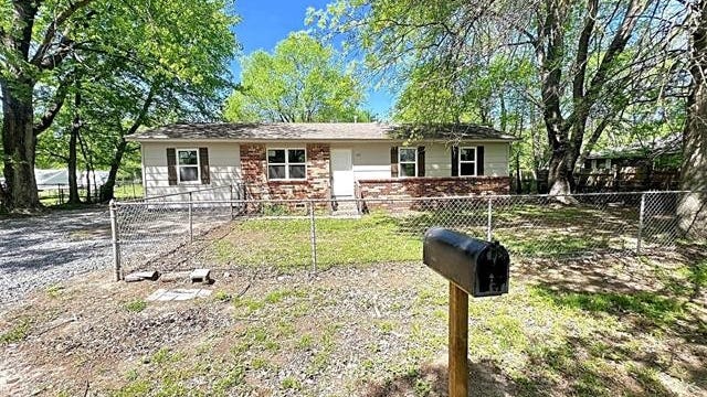 624 Green Country Dr