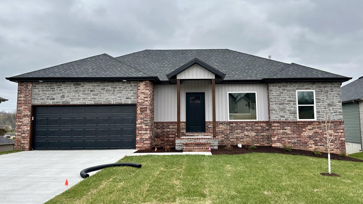 1105 South Swift Ave  