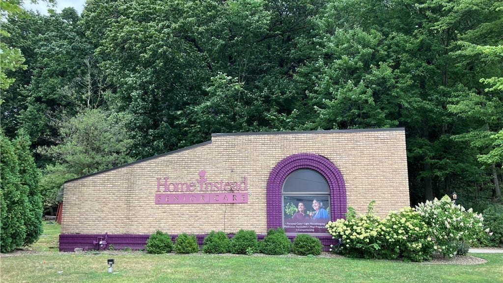 953 Niles Cortland Rd SE